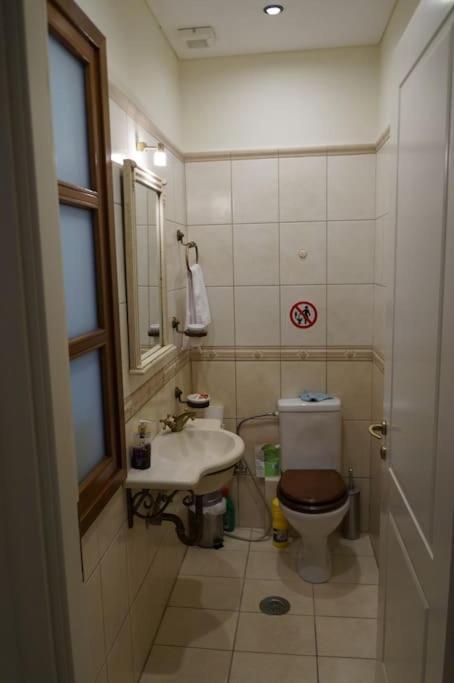 Apartment With A Garden, Bbq, Swimming Pool And Jacuzzi Dráfi Kültér fotó