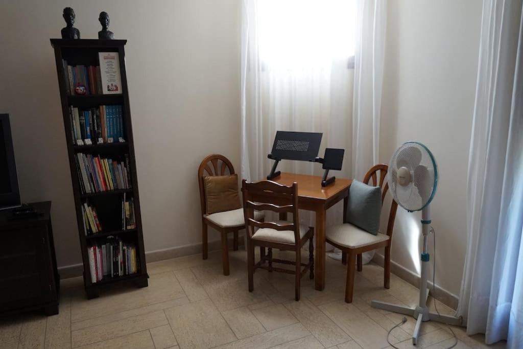 Apartment With A Garden, Bbq, Swimming Pool And Jacuzzi Dráfi Kültér fotó